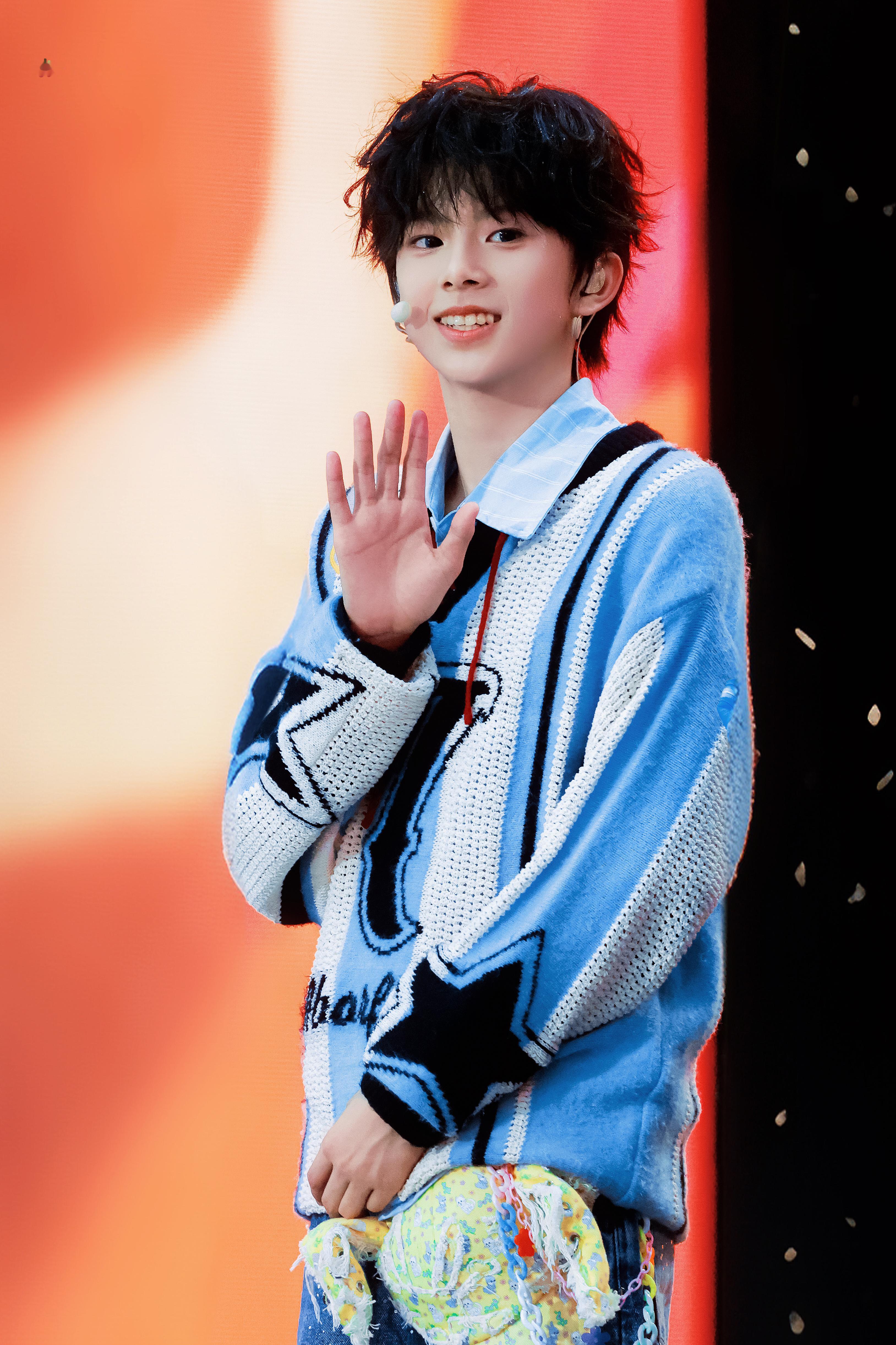 陈思罕卷毛小狗妆造，适配度100%，少年感溢出屏幕陈思罕卷毛小狗