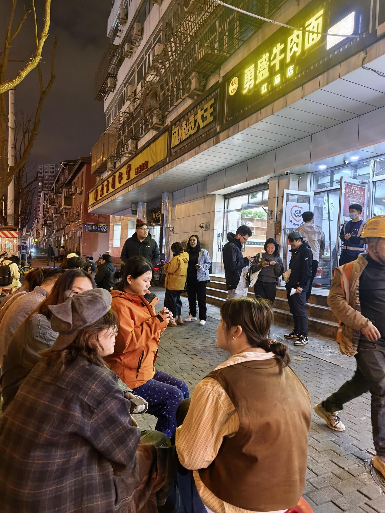 豪华混动MPV进入19万时代