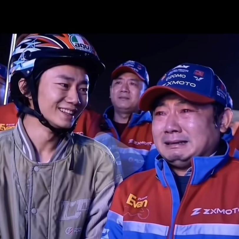 张雪：我10岁丧父，奋斗是逆天改命的密码，我用了20年从县城修车工成为世界冠军赛