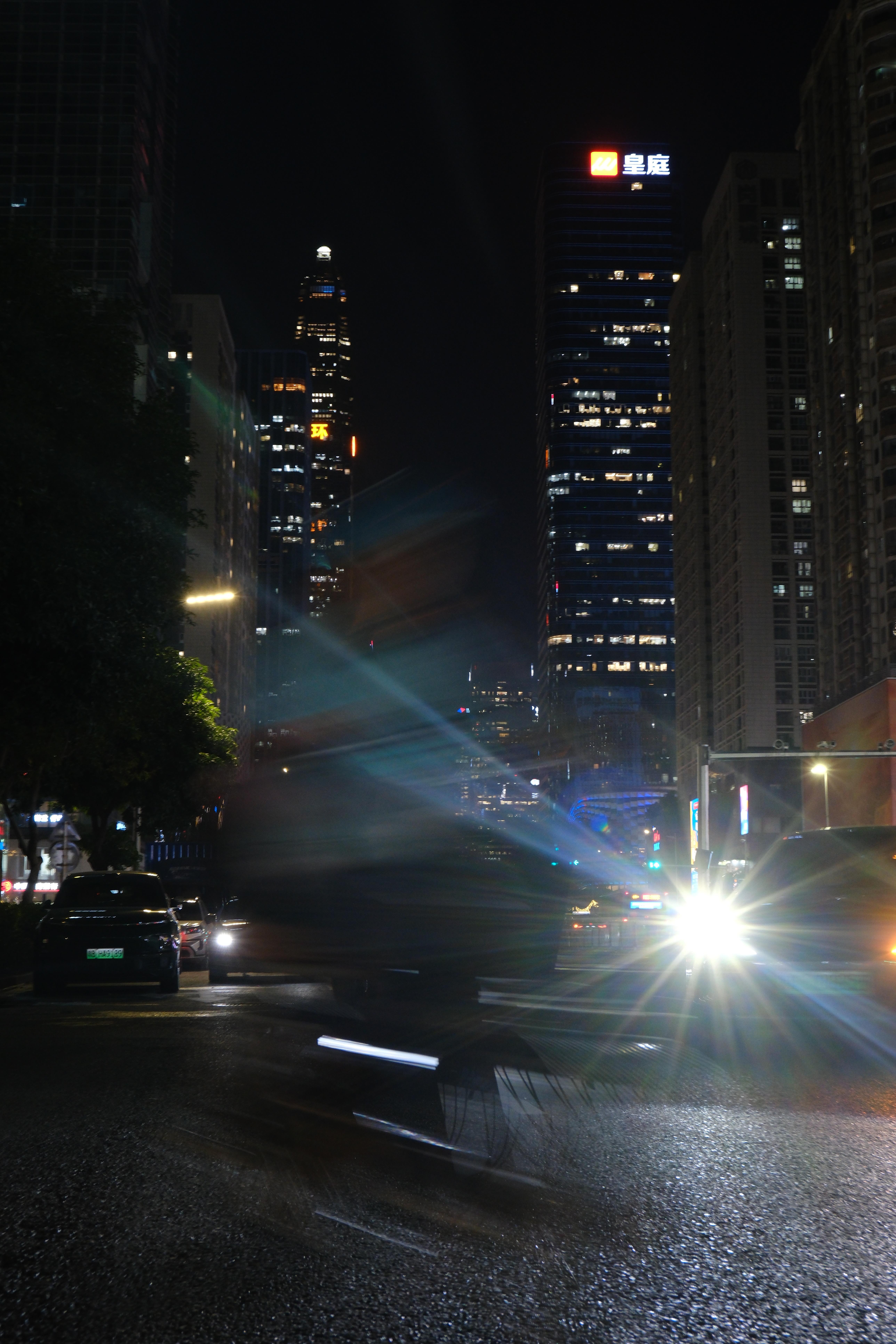 大家看视频内容的习惯似乎早就向小红书，B站，抖音这类平台偏移，原来第一批冲击电视