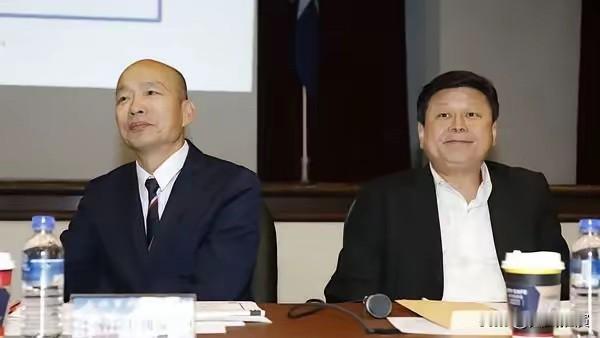 “韩国瑜埋下国民党未来地雷”　黄扬明：恭喜赖清德连任在望

家里两兄弟吵架，旁边