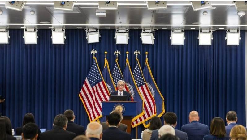 【鲍威尔寄语继任者：远离政治、对国会负责】
美联储主席杰罗姆·鲍威尔在周三的新闻