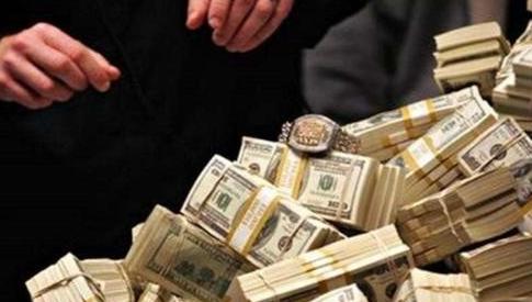 美国欠中国钱，给中国打了欠条，现在中国让美国还钱，美国还不起，中国把这个欠条卖给