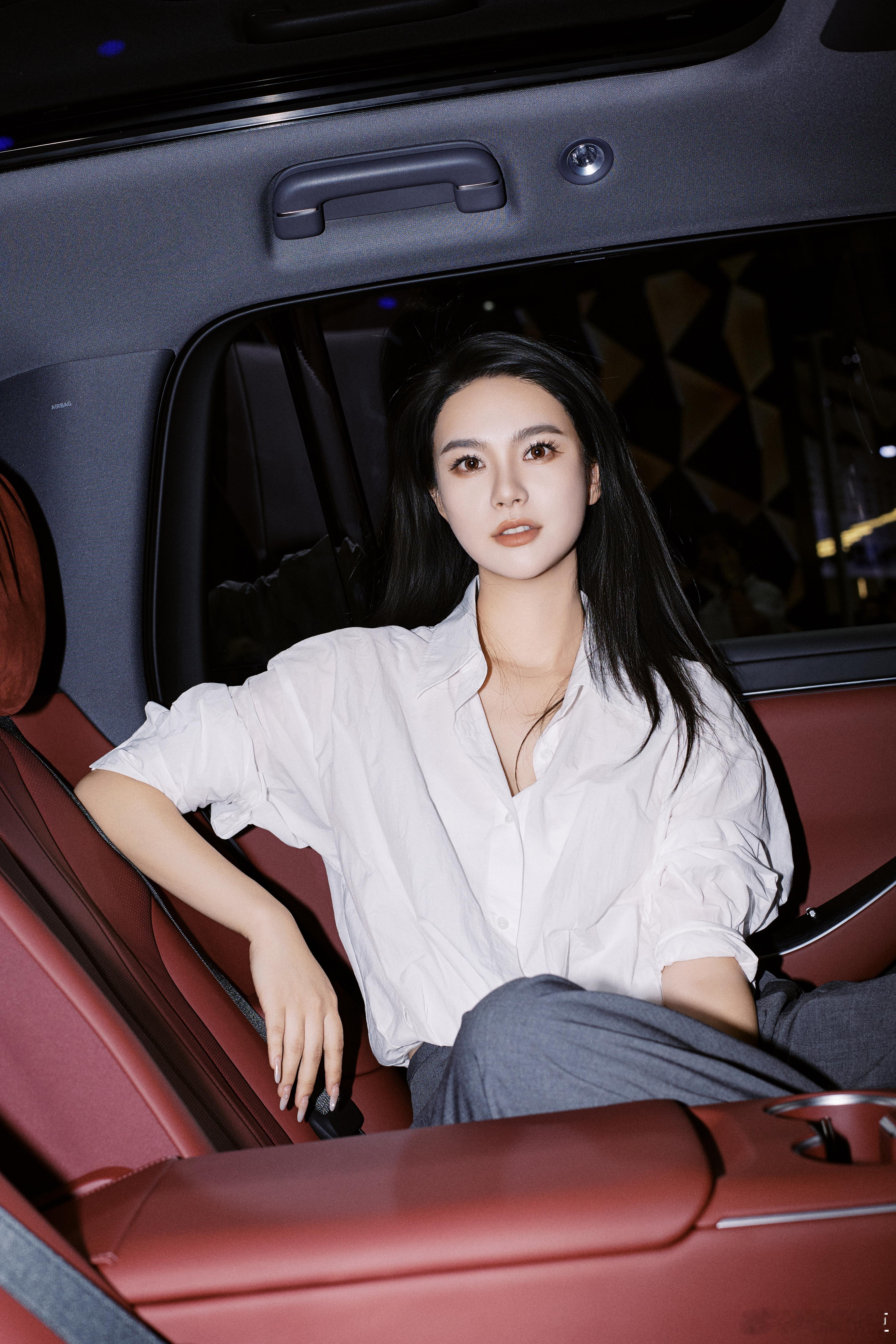 𝗖𝗵𝗮𝗽𝘁𝗲𝗿 𝟵月 你好👋🏻🍂"2025年剩下的¹/₃正