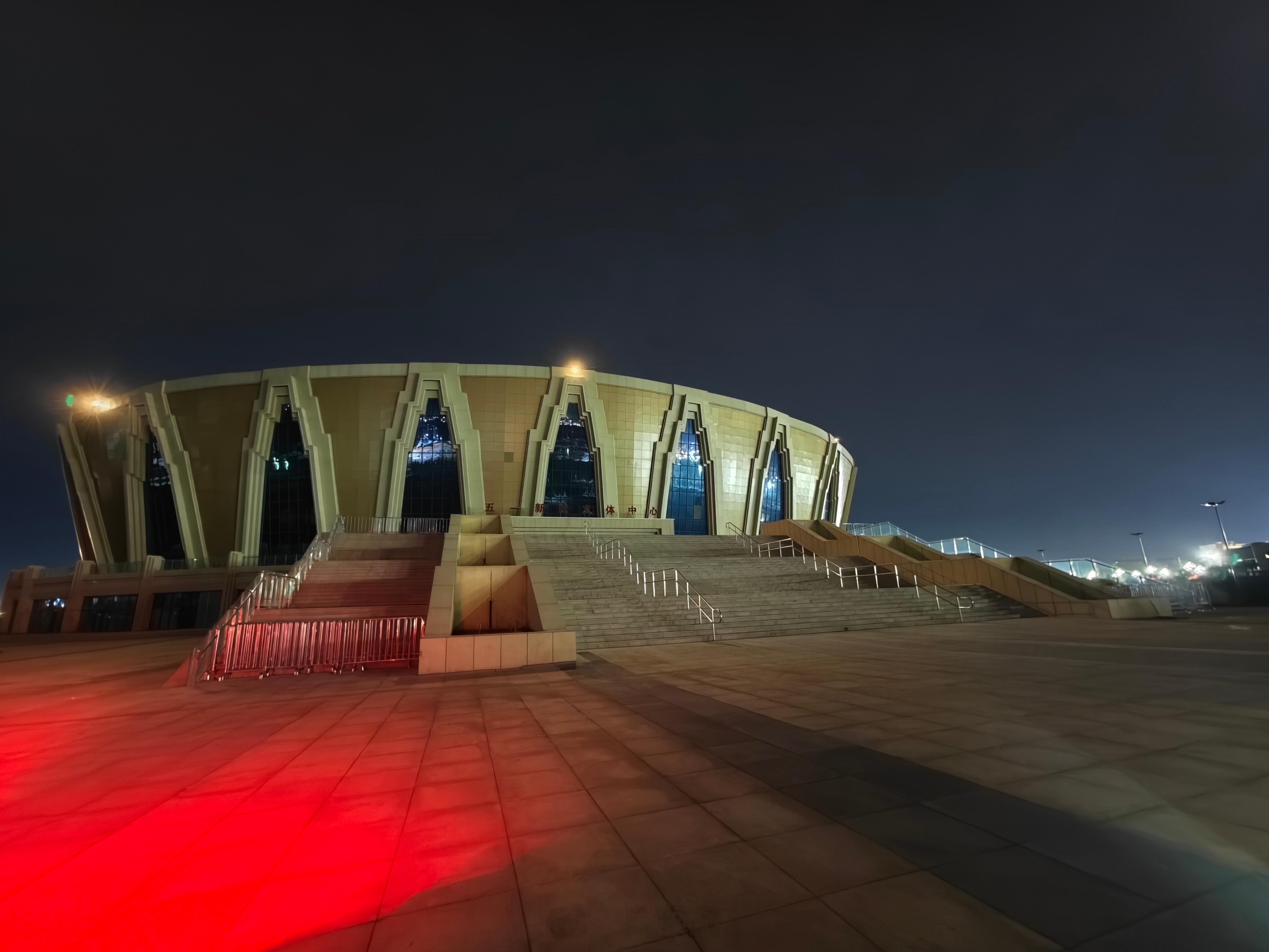 本赛季最后一个主场下班！cba新疆男篮小卢篮球世界