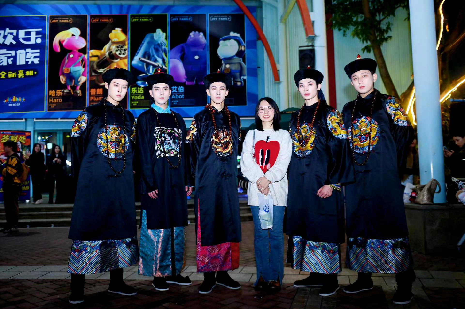 成都你就这样勾引美院男大 成都这波操作绝绝子！《谷围南亭》高影生日派对，“谷围”