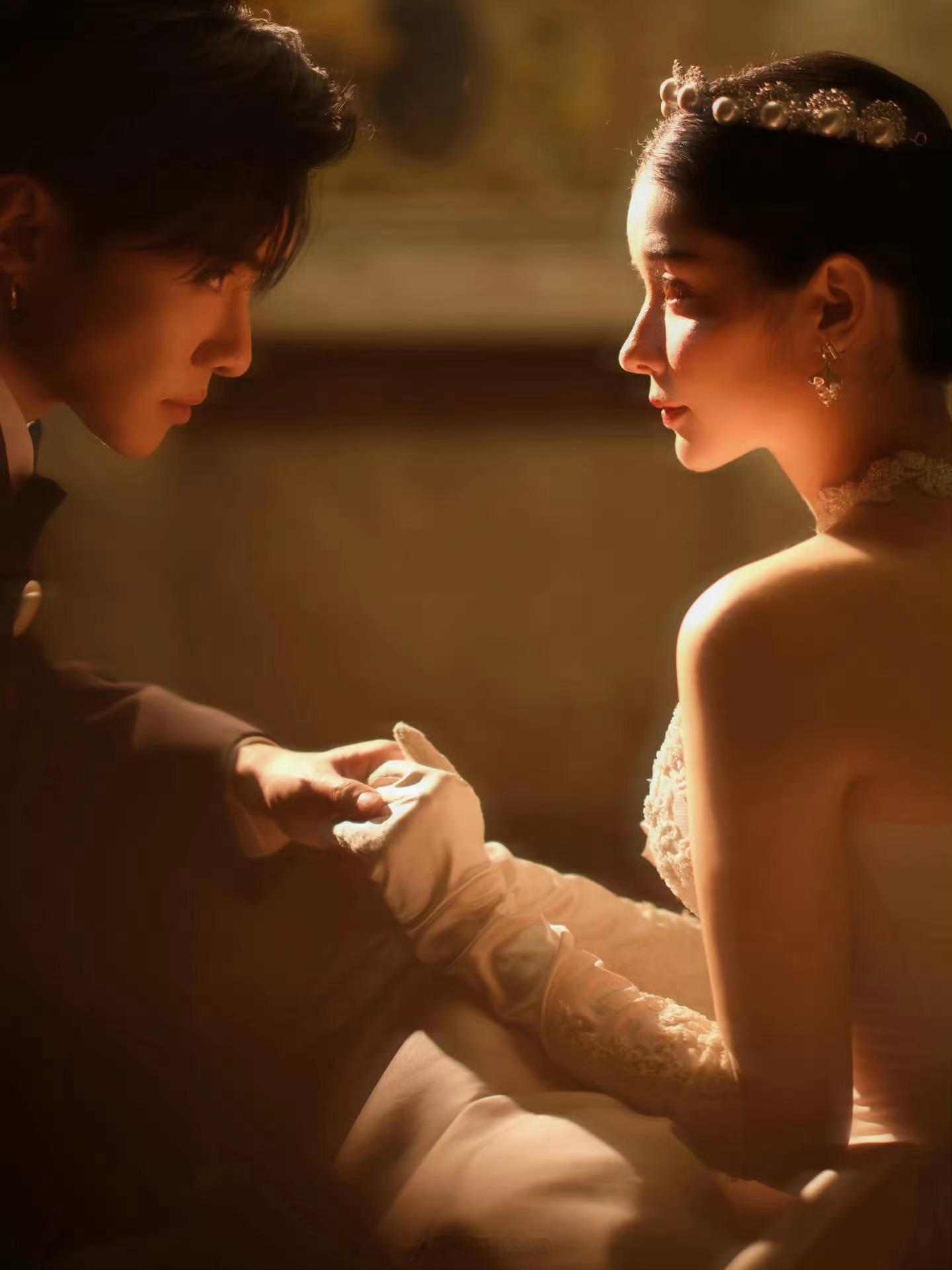 唐禹哲苏小轩婚纱照祝福呀，郎才女貌很般配啊 
