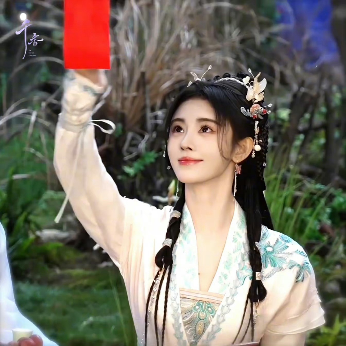 鞠婧祎姜黎非 jjy鞠婧祎千香 “玫瑰在海里燃烧 我的爱在烈火中绽放.” ＂𝓡