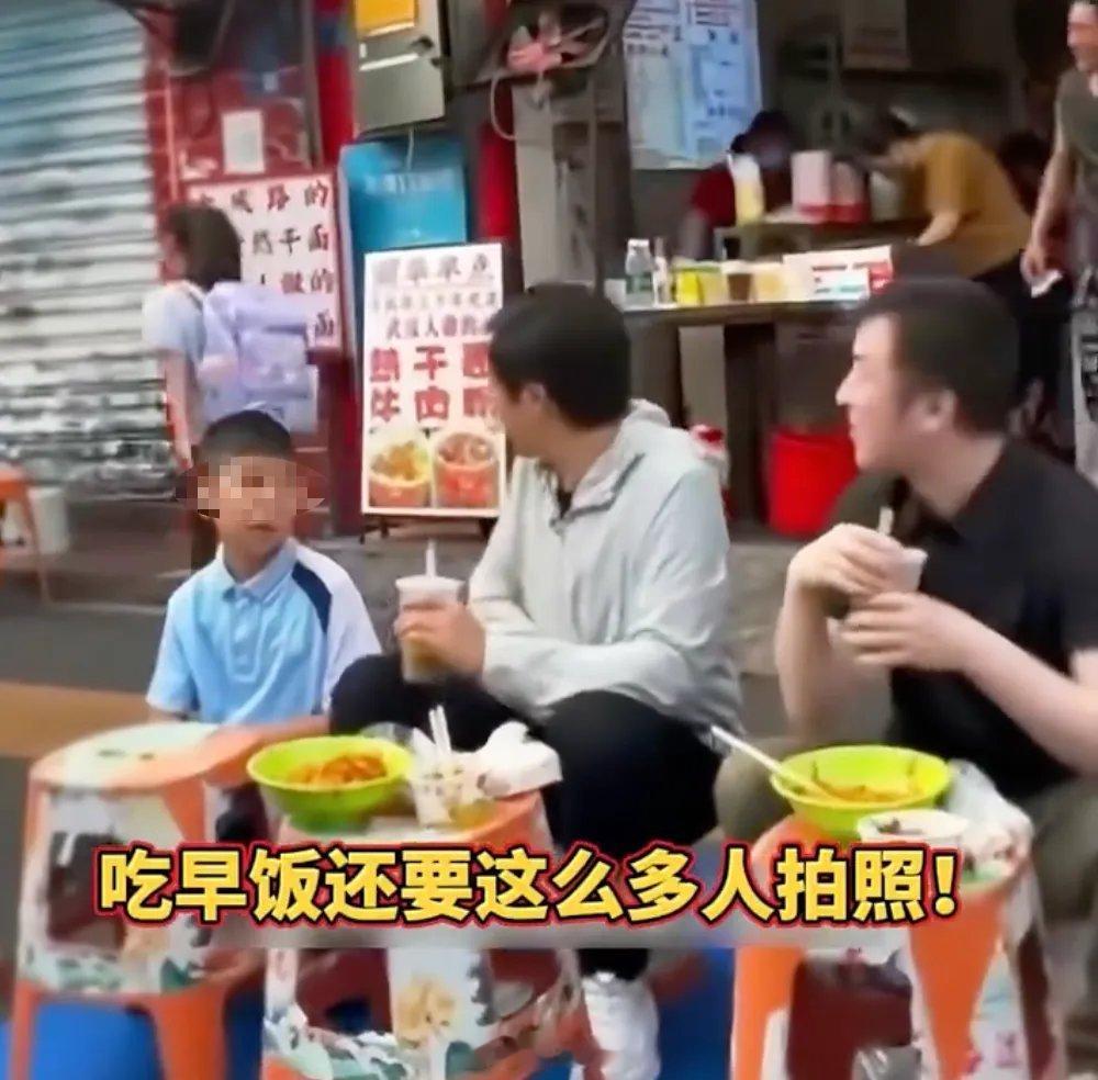 小米公关一号位再谈雷军过早风波：有人非要往某些方面带，希望世界少点阴暗。 