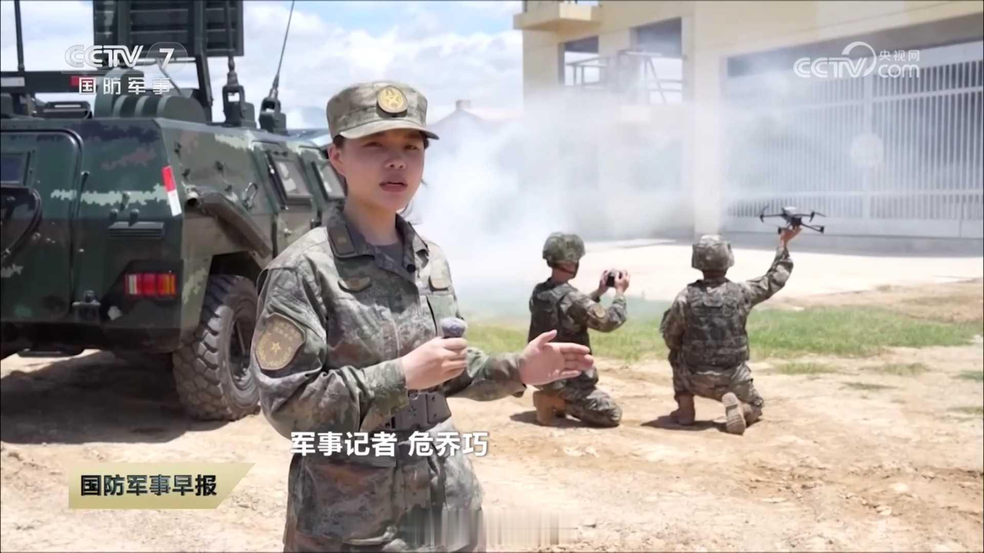 PAP的频率干扰车和排爆车，应该都属于工兵中队搜排爆排。这里数一数机动支队/特战