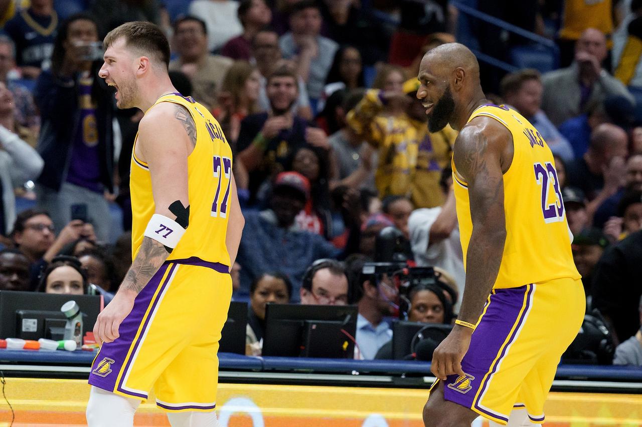 本赛季场均罚球数榜：
1、魔术——28.5
2、湖人——28.3
3、活塞——2