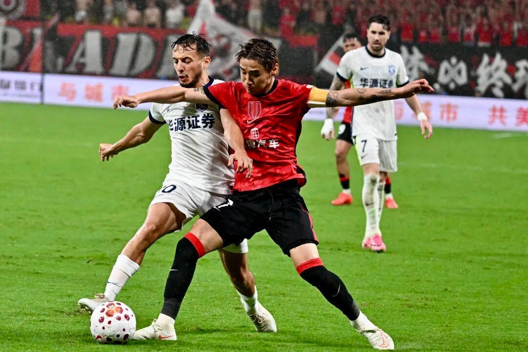海港再遭重创！三镇也逼平蓉城了！保级对手津门虎和三镇本轮都拿到了分数！这两个比分