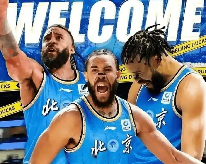 北青：为了让麦基更好度过过渡期，北京并没马上裁掉马帝昂