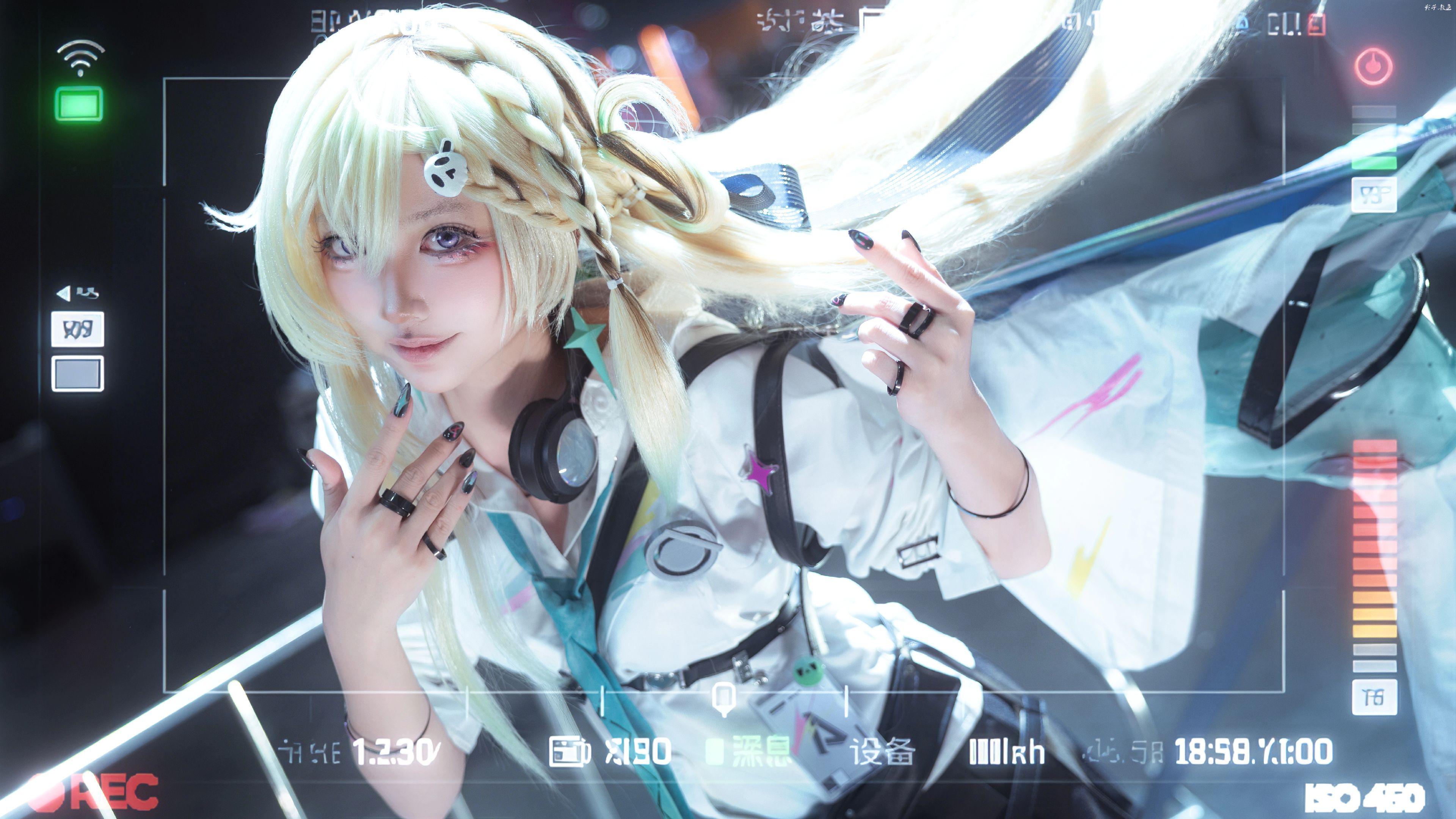 是琳奈的萤火虫场照！摄影