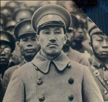 蒋介石的梦想与现实！

1927年做了民国头牌后，蒋介石想“六王毕”无可厚非，古