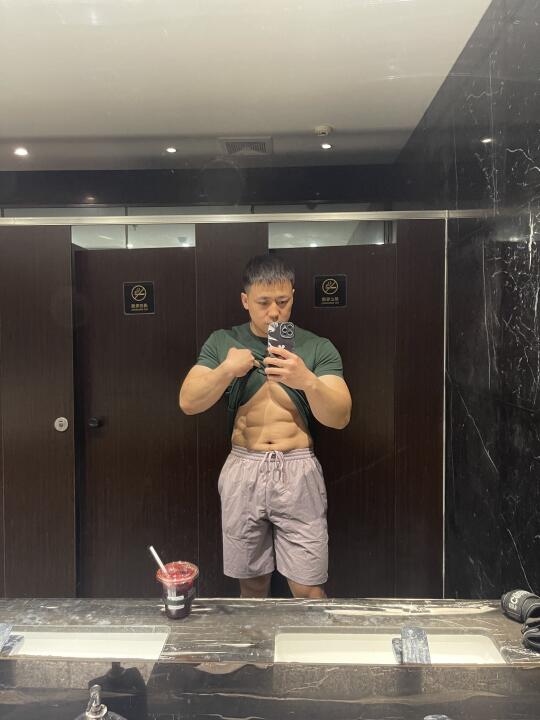 腹肌幸好你还在 吓死我了