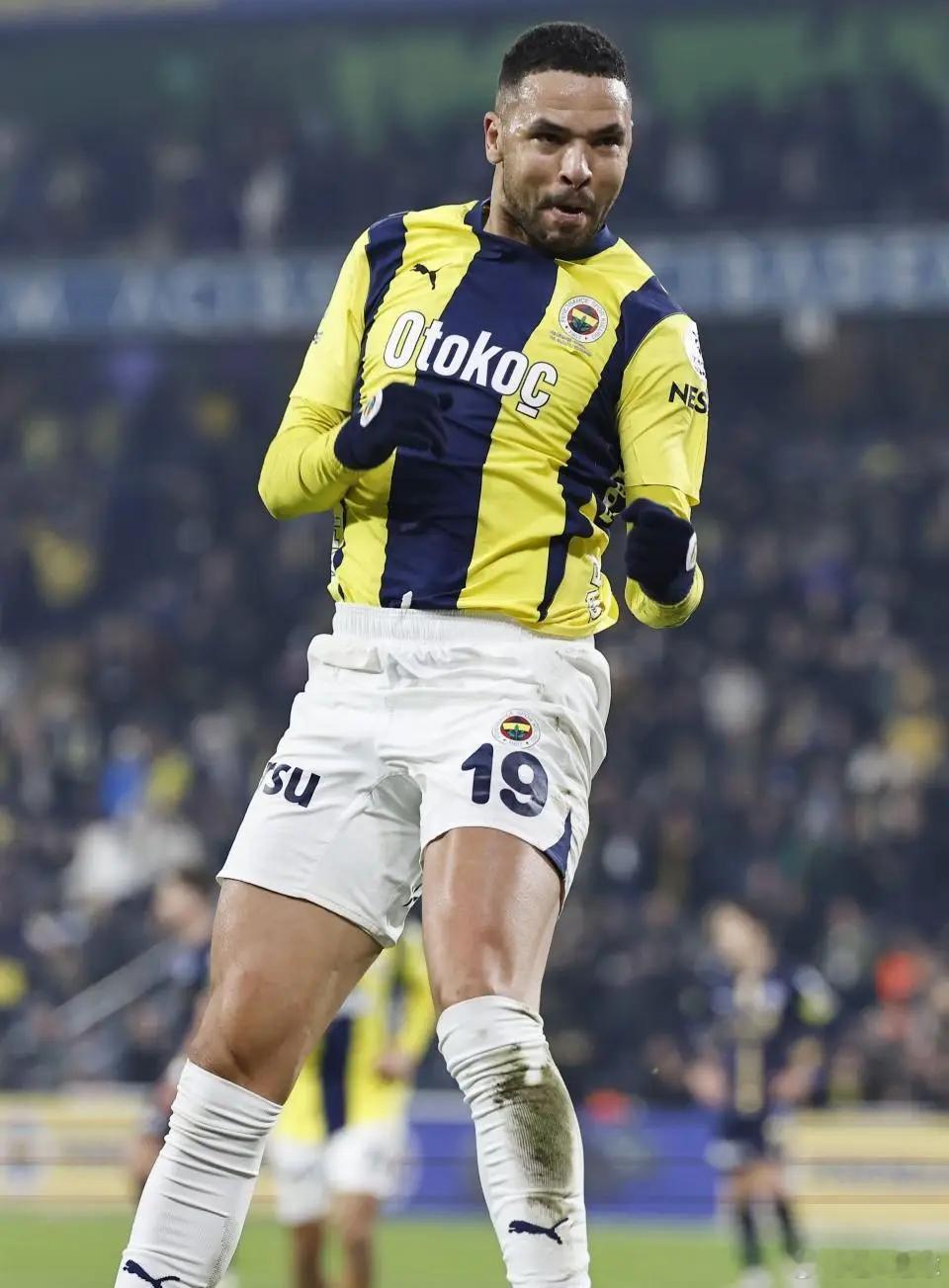 尤文冬窗锋线引援反转：弃恩内斯里，追齐尔克泽+基耶萨尤文正式放弃恩内斯里，转向曼