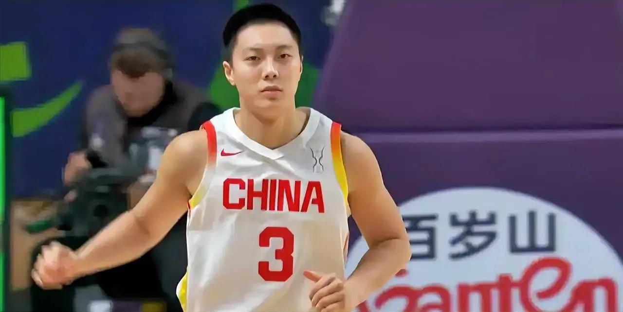 胡明轩又拉胯了！

真佩服郭士强明察秋毫，人家眼里真是不容沙子！今晚郭士强幸亏没