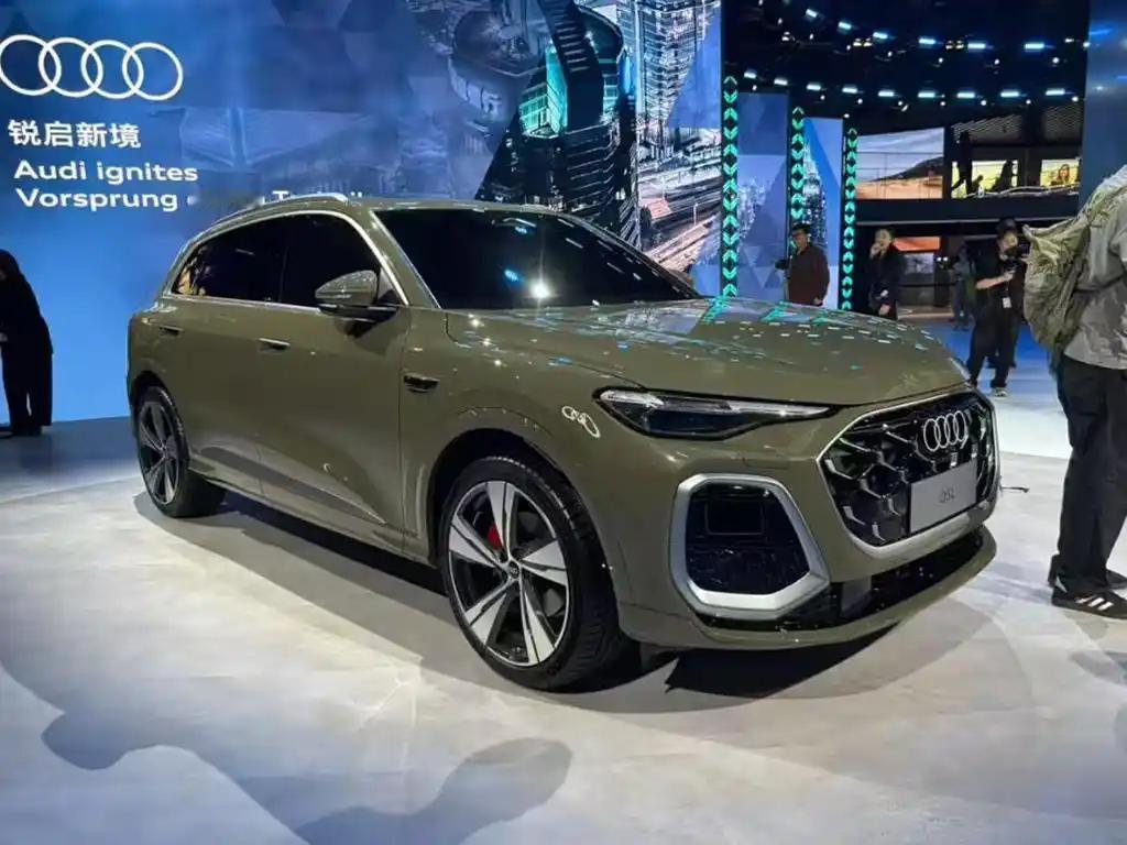 广州车展最期待的车型还是奥迪A5L的换代车型，采用了最新设计风格，动力上搭载了第