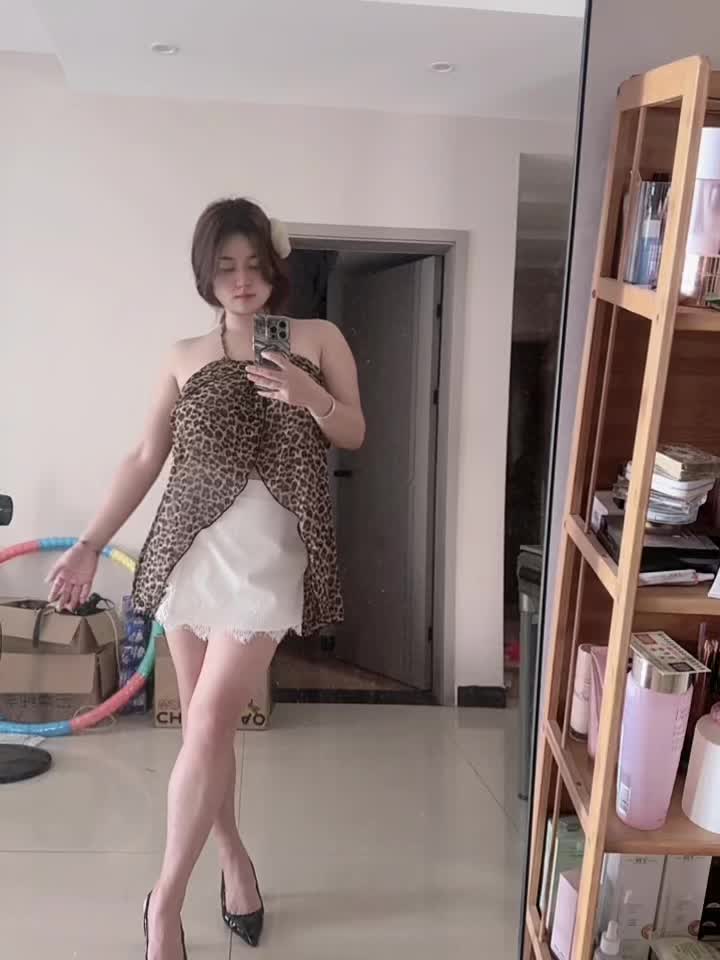 今天不擦边 今天当小妈