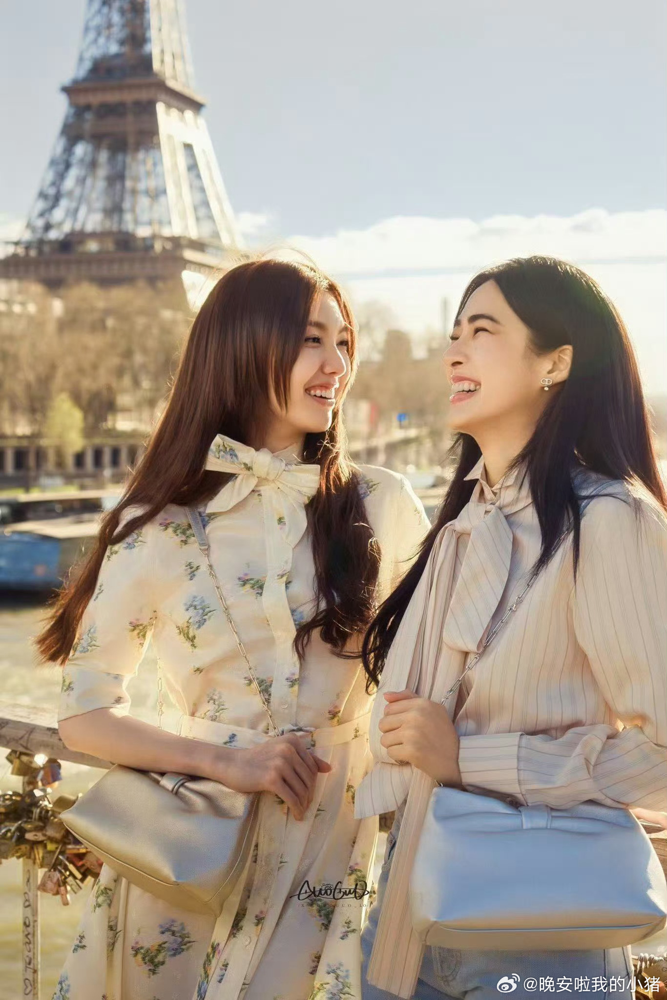 LingOrm这对也不好过啊，邝玲玲粉丝说Orm文案一条艾特一条不艾特，两头都吃