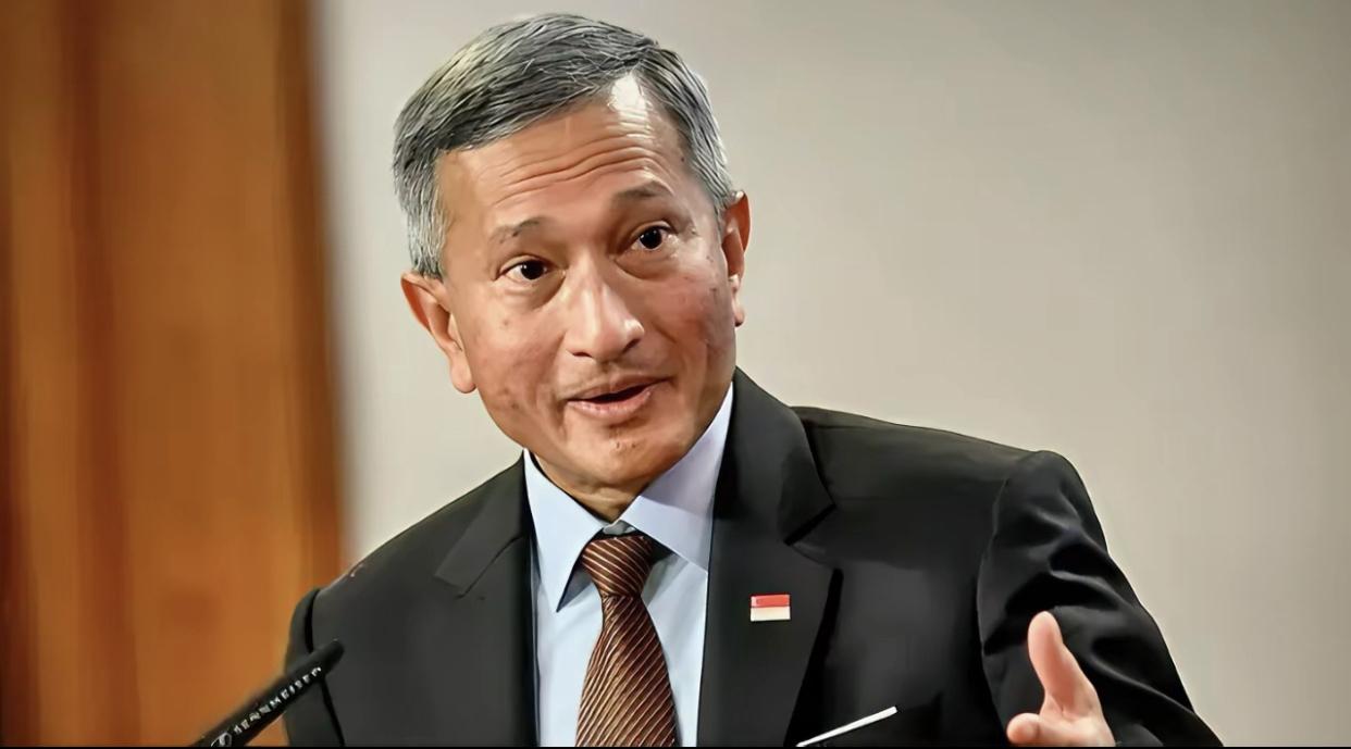 新加坡外长维文指责中国与印尼，要求中国尊重新加坡在马六甲海峡的枢纽地位，不要与印