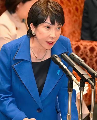 日本似乎把自己当成“东亚的以色列”了，以为有美国护着，就可以对抗整个周边。
 