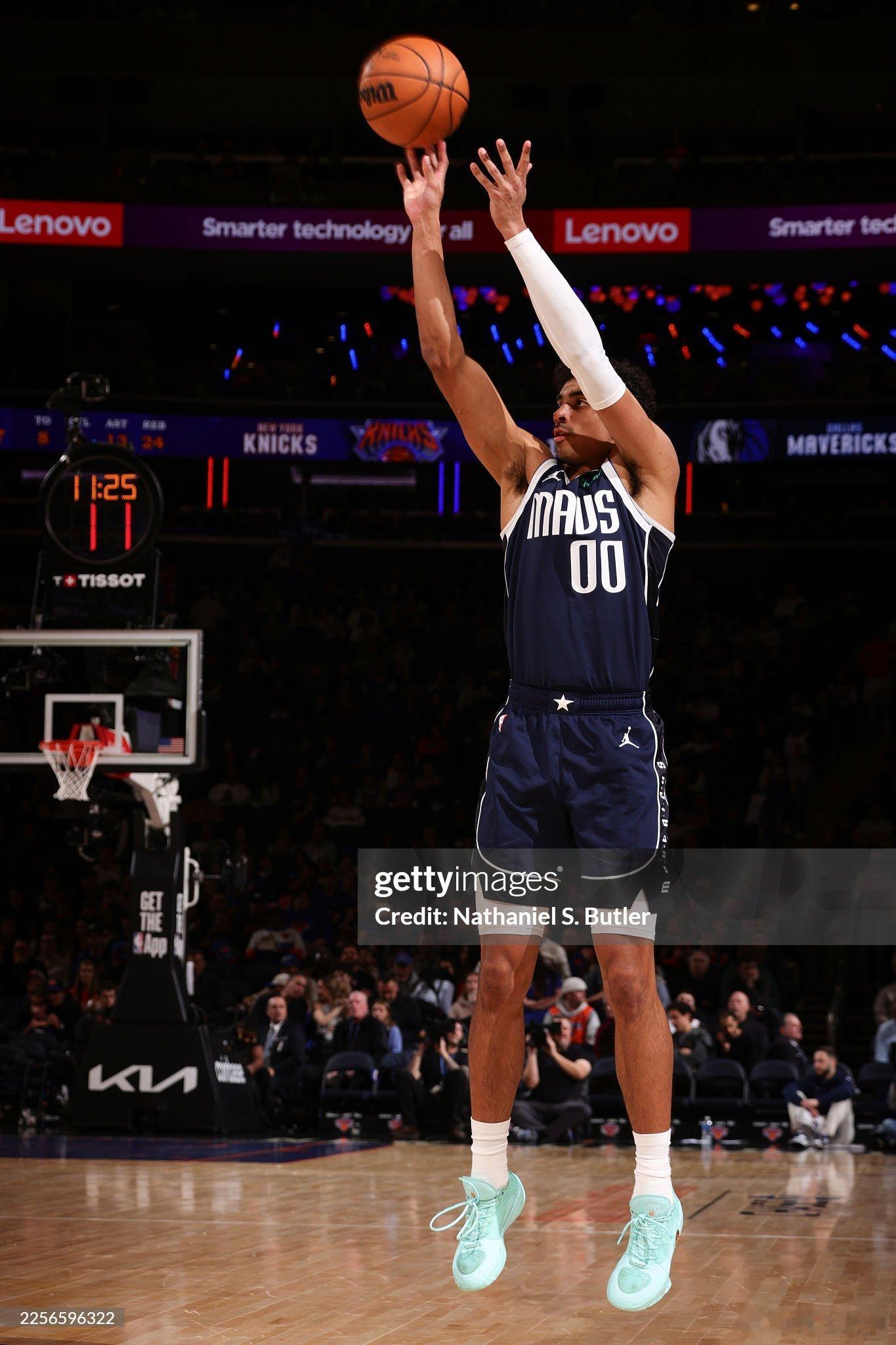 MFFL 今天克里斯蒂得到26分6篮板2助攻，投篮13投9中，三分10投8中，罚