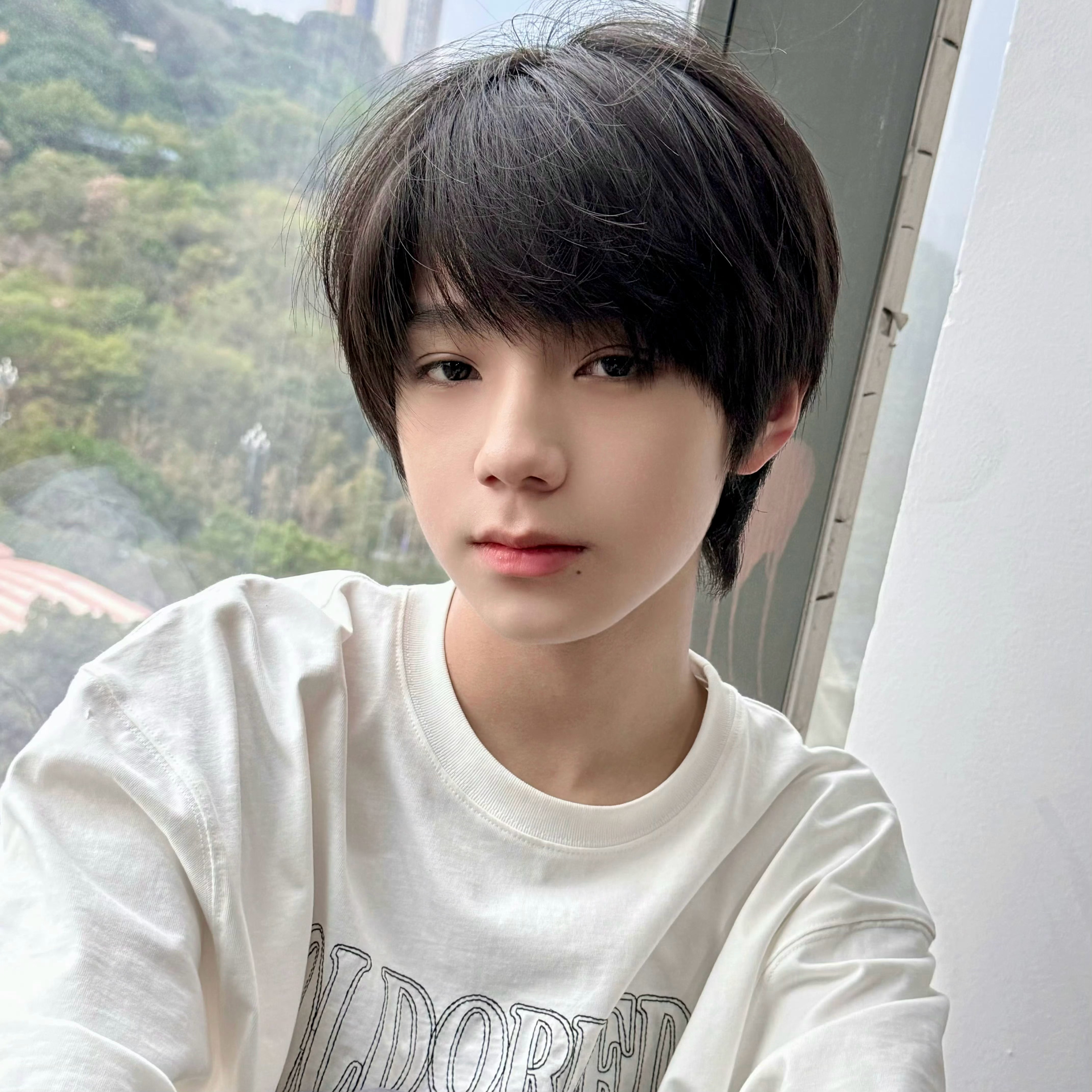 招募一些群演  头像为橹穆的请自带头像主题：*困丞*站哥橹×爱豆穆*橹一见钟情穆