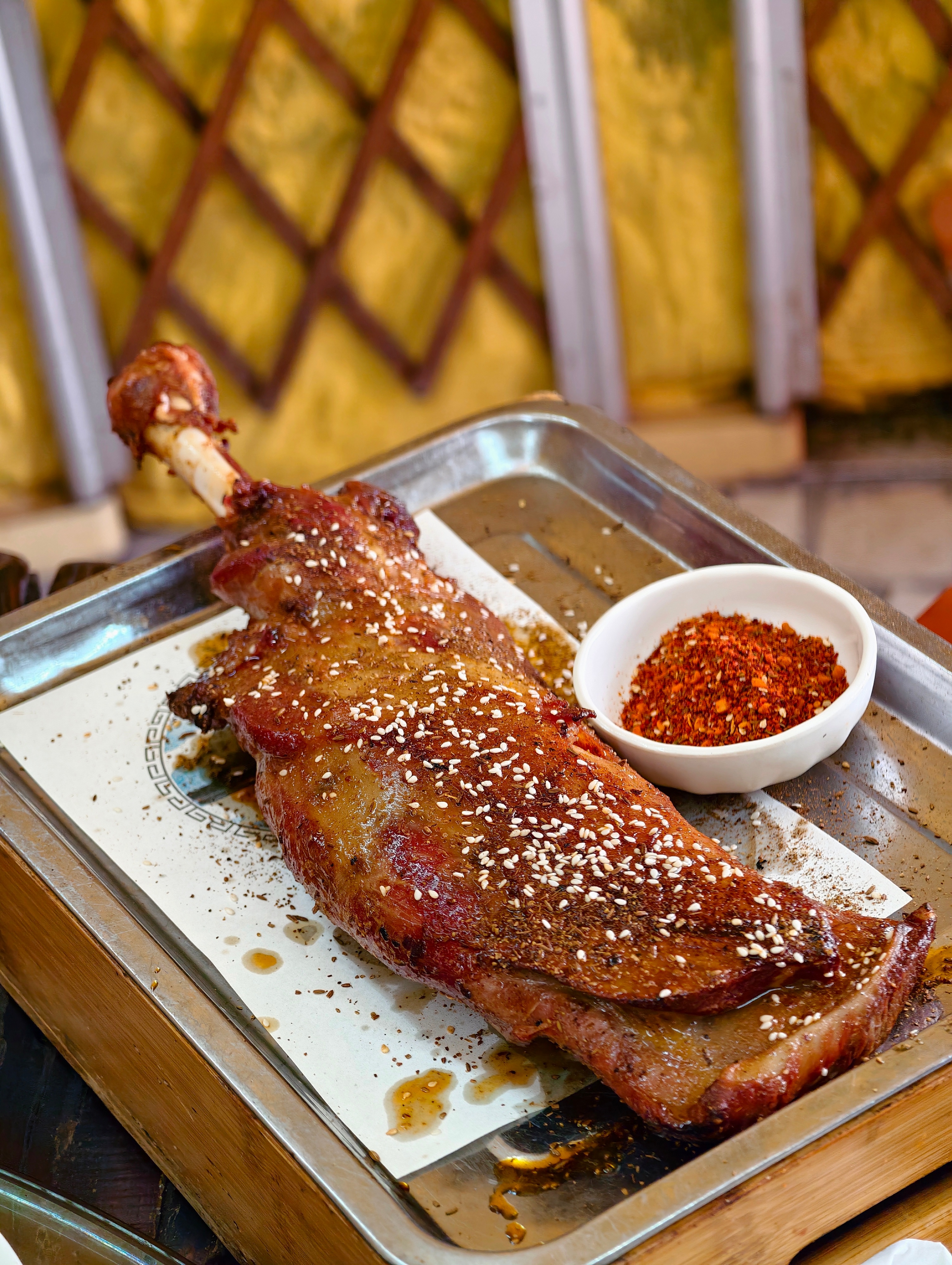 今天试了一下东莞的蒙古大营，提前打电话问了一下跟北京的蒙古大营有没有关系，答曰：