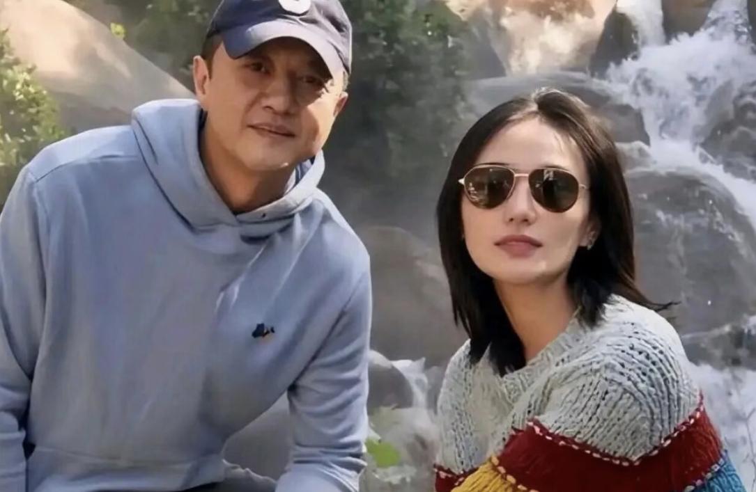 如果李亚鹏和海哈金喜复婚，

我第一个站来反对，

不是因为更希望他和王菲复婚，