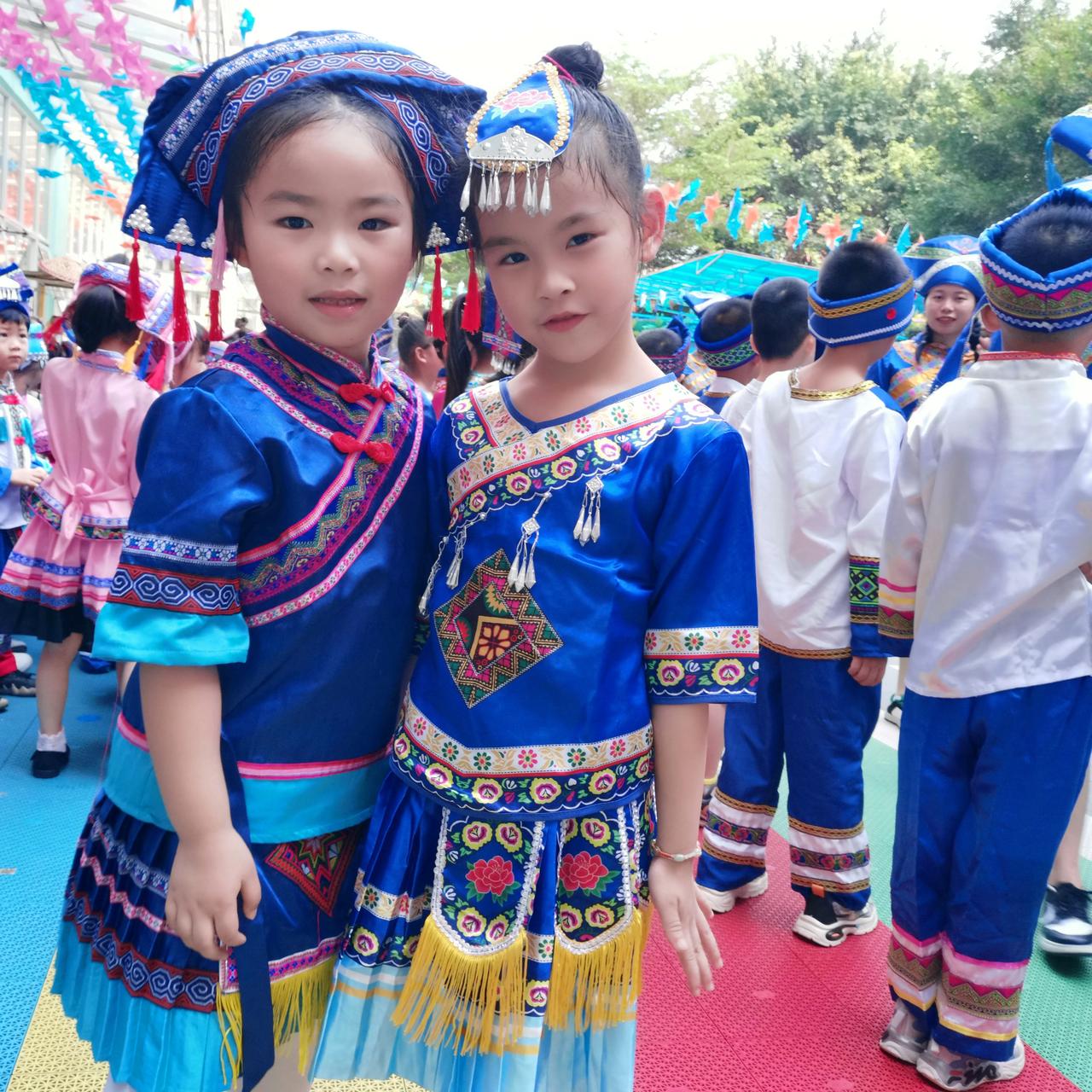 如今，“壮族三月三”已是广西特有的法定假日，成为广西特色的文化符号，今年三月三统