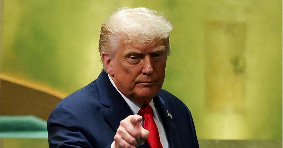 上台才一年多，支持率就从云端直坠36%的谷底，谁能想到，手握世界上最庞大战争机器