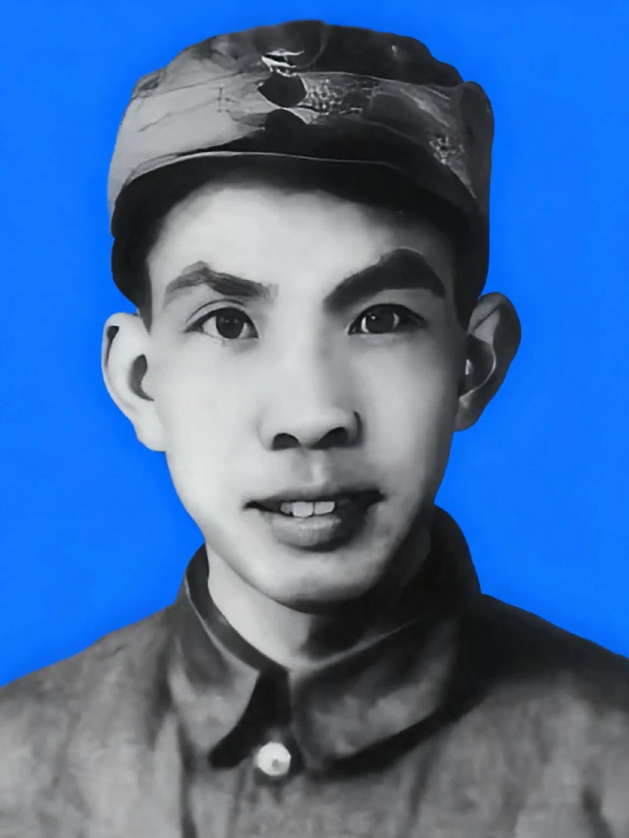 抗战时，八路军著名的战地摄影家沙飞在日本人驻扎过的村子里，发现了煮在锅里的两个孩