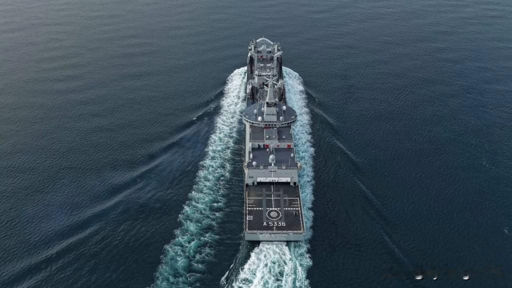 🇮🇹2025年12月19日，意大利芬坎蒂尼造船集团在位于卡斯特拉马雷迪斯塔比