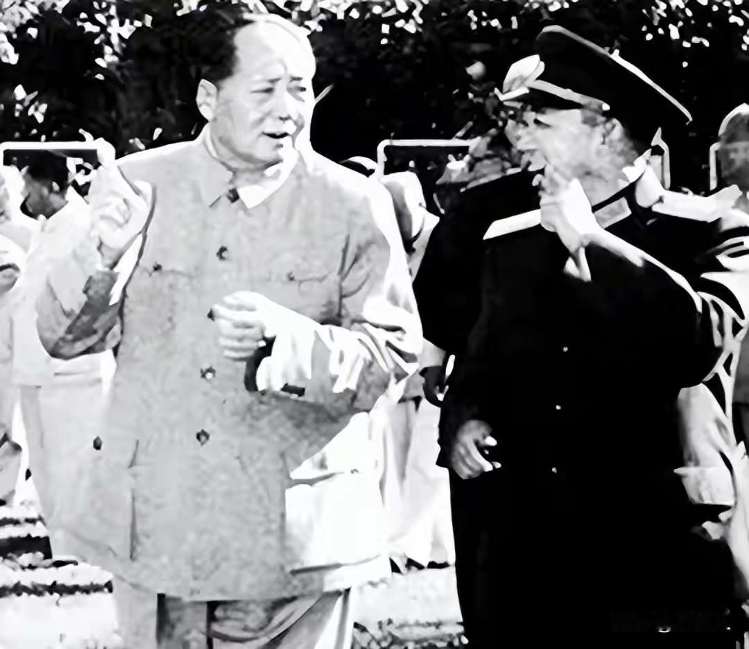 1960年中苏决裂，全军紧急清退俄语人才，唯独刘亚楼硬抗压力保下火种
 
196