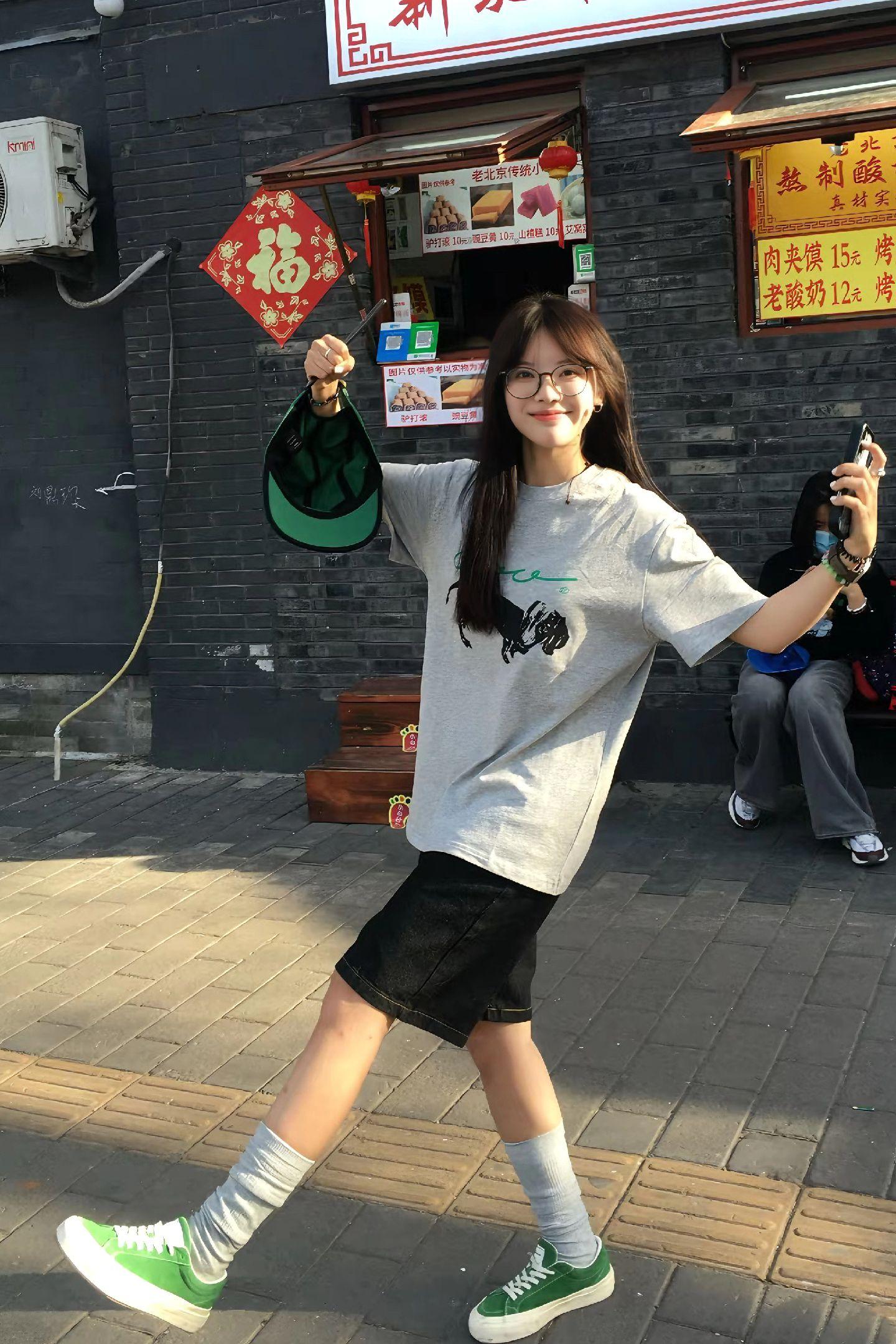 夏日一周穿搭不重样。