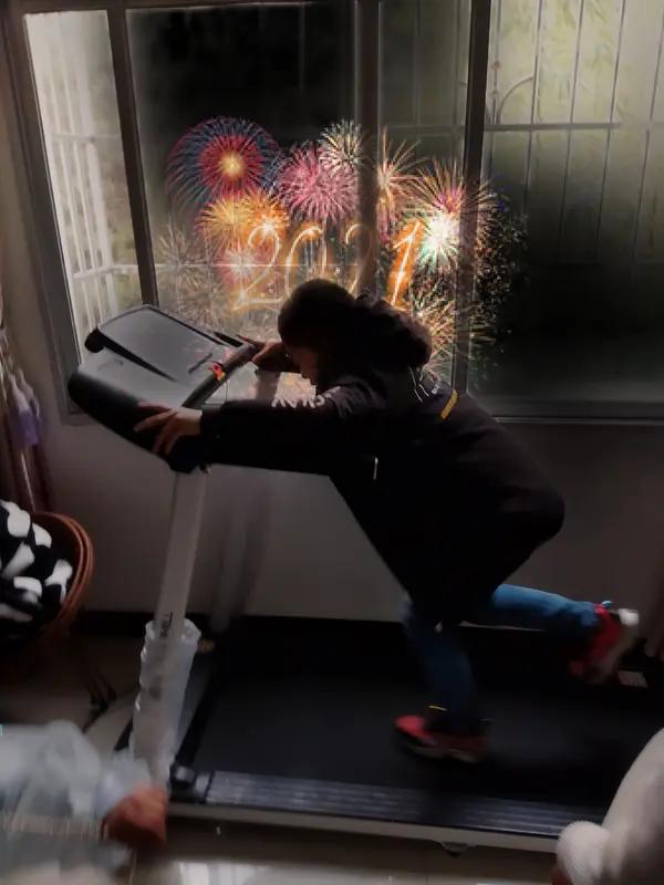 新年爱好打卡超棒的，能让我们在新一年坚持所爱。我选了绘画和跑步。绘画属于艺术类，