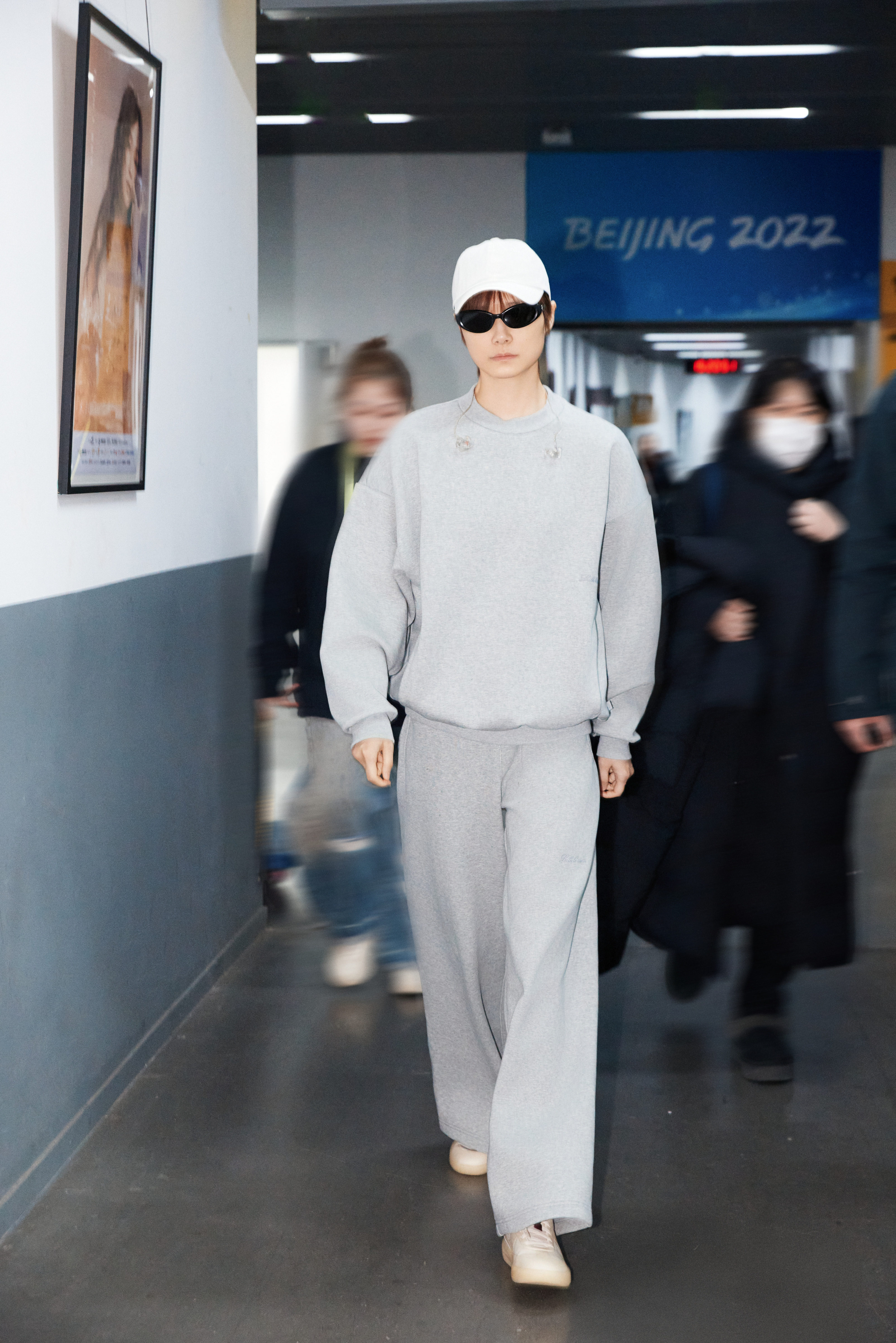 陈芋汐晒和李宇春合影谁的追星DNA动了！微博之夜后台陈芋汐偶遇李宇春，咱跳水冠军