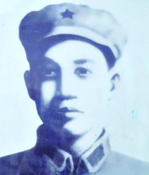 1974年11月，彭德怀临终前，嘴里依旧不停地念叨一个人：“不要忘记洪超，他是我