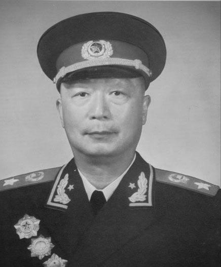 聂荣臻晚年哽咽：腊子口打不赢，就没新中国了
 
纵观波澜壮阔的长征史诗，翻越雪山