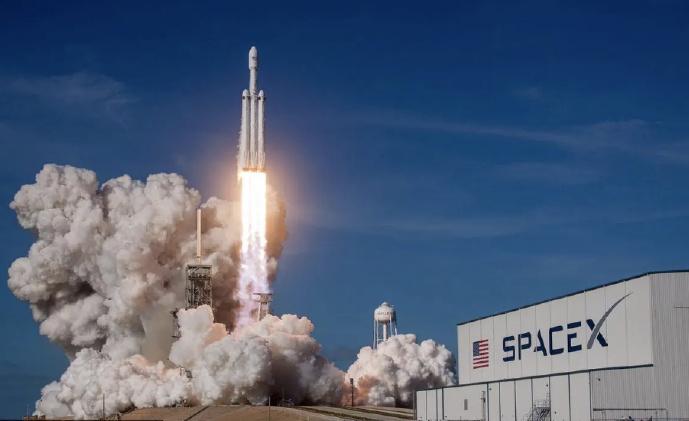 马斯克旗下的SpaceX正计划进行一轮内部股份出售，对该公司的估值达到约4000