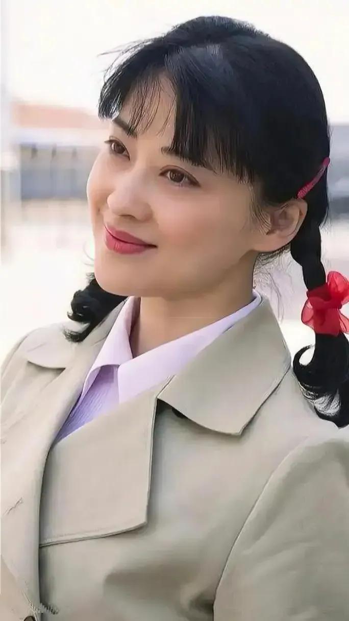 《六姊妹》在央1和东方卫视热播，第6集开始，梅婷将饰演何家大女儿何家丽，这是一个