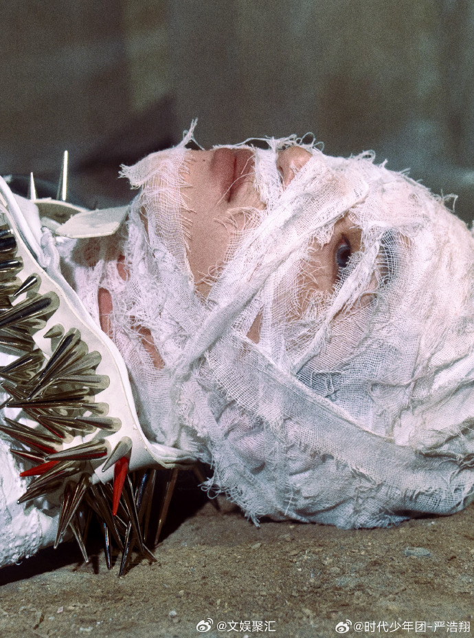 严浩翔全新概念照、严浩翔SM2新概念照严浩翔SM2新概念照新鲜释出！绷带造型营造