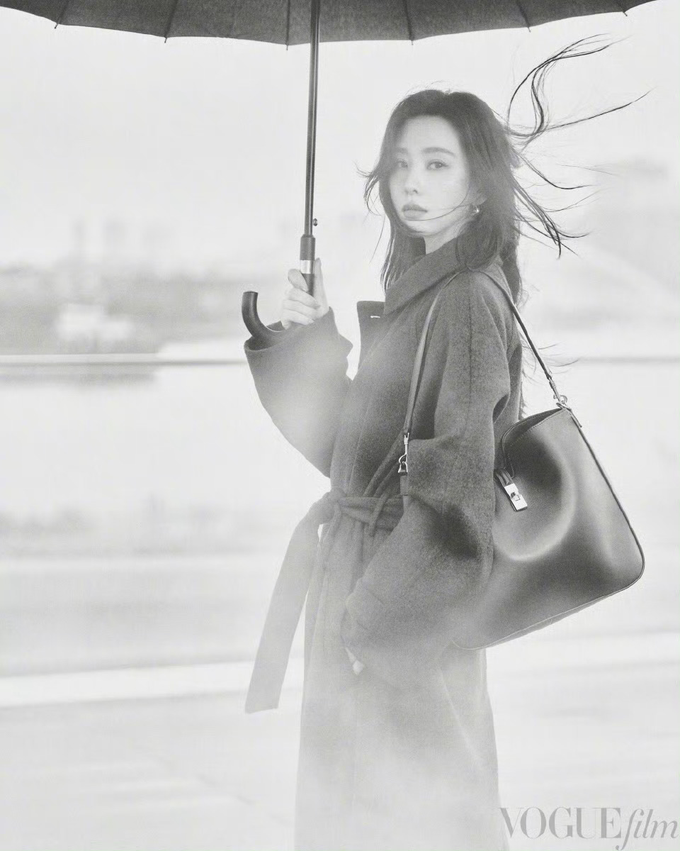 刘诗诗尹昉VOGUEfilm短片刘诗诗尹昉上演时空之旅 ​​​