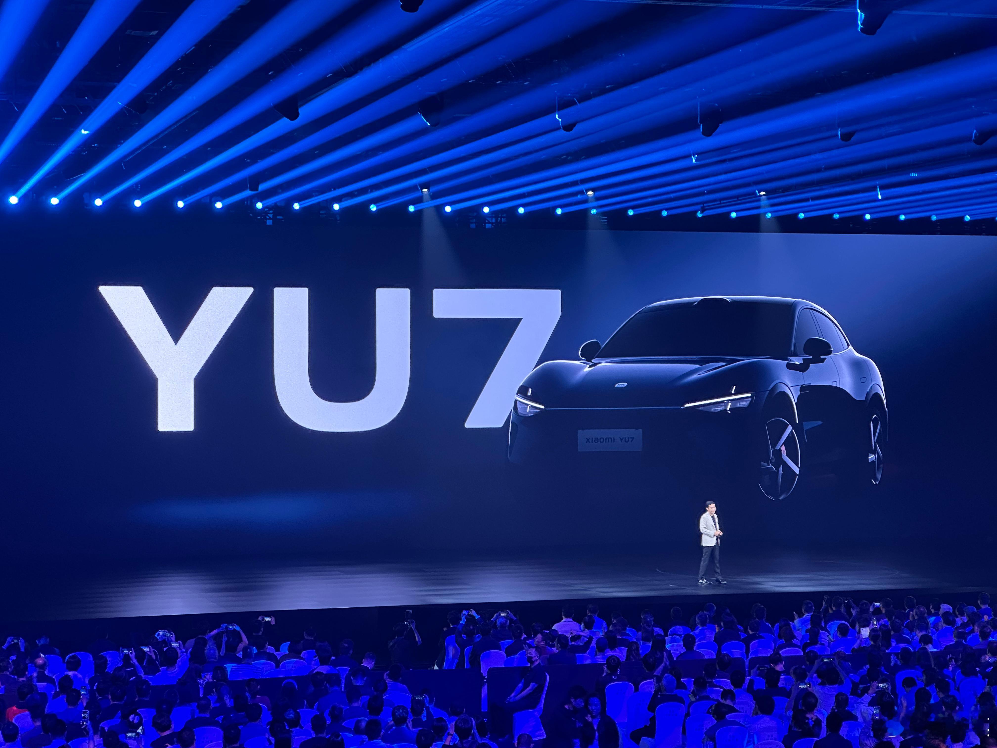 小米YU7应该怎么念呢？是「御」，定位高性能豪华SUV。小米汽车小米发布会小米y