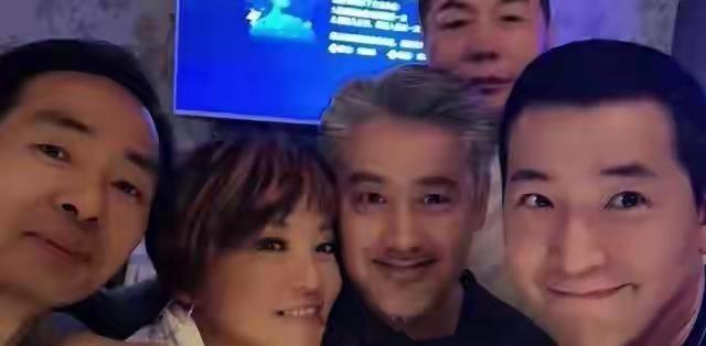 人呐，可不能有劣迹。当时吴秀波这个大叔看着还挺招人喜欢的，我追了他好多部剧，尤其