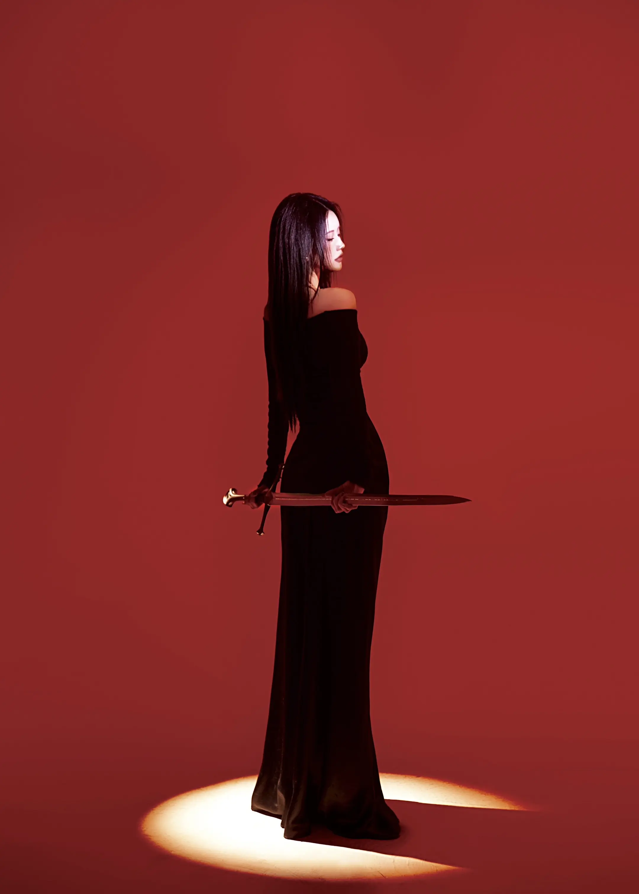 今天是🗡️。点赞自动瘦成这种  😈