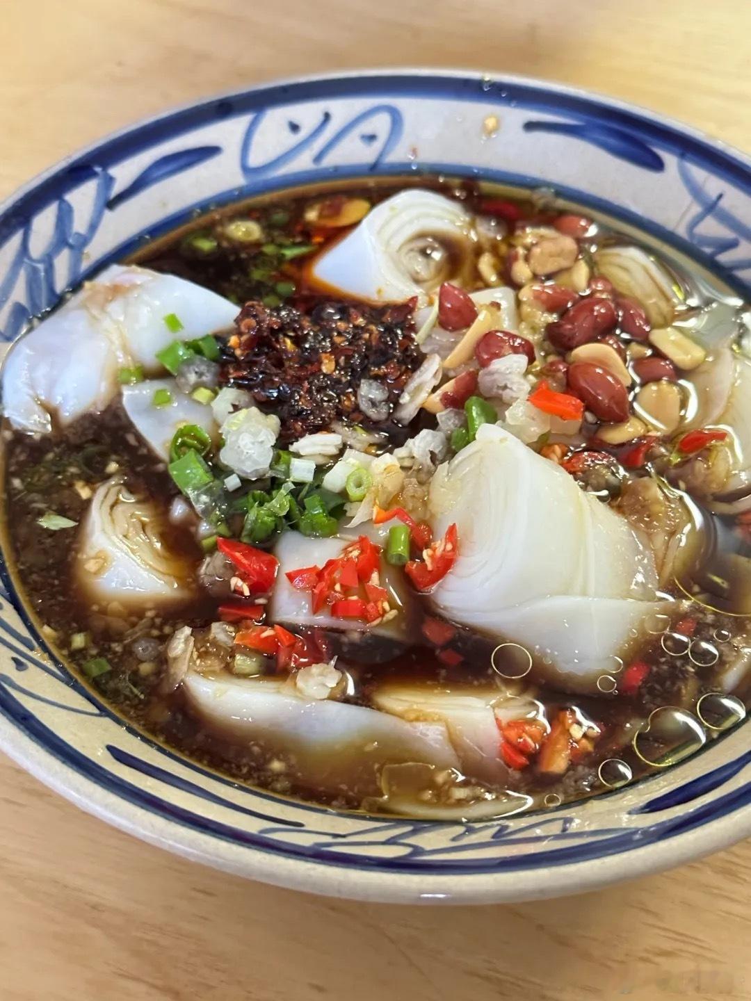 四川小县城 攀枝花米易县来米易，别的不说，光吃就能让你乐不思蜀——铜火锅围炉涮起