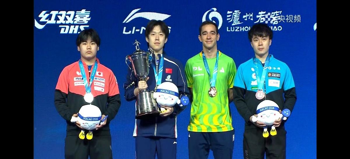 王楚钦终于躺下了！这一刻，所有人都懂他。

世界杯决赛，他一度0比1、2比3落后